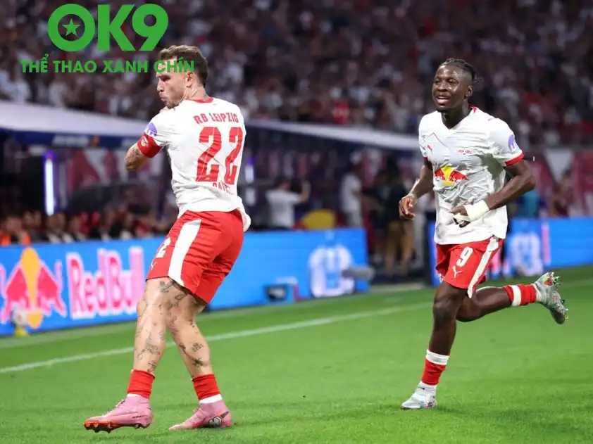 RB Leipzig đang chịu áp lực nặng nề trong cuộc đua top 4 RB Leipzig đang chịu áp lực nặng nề trong cuộc đua top 4